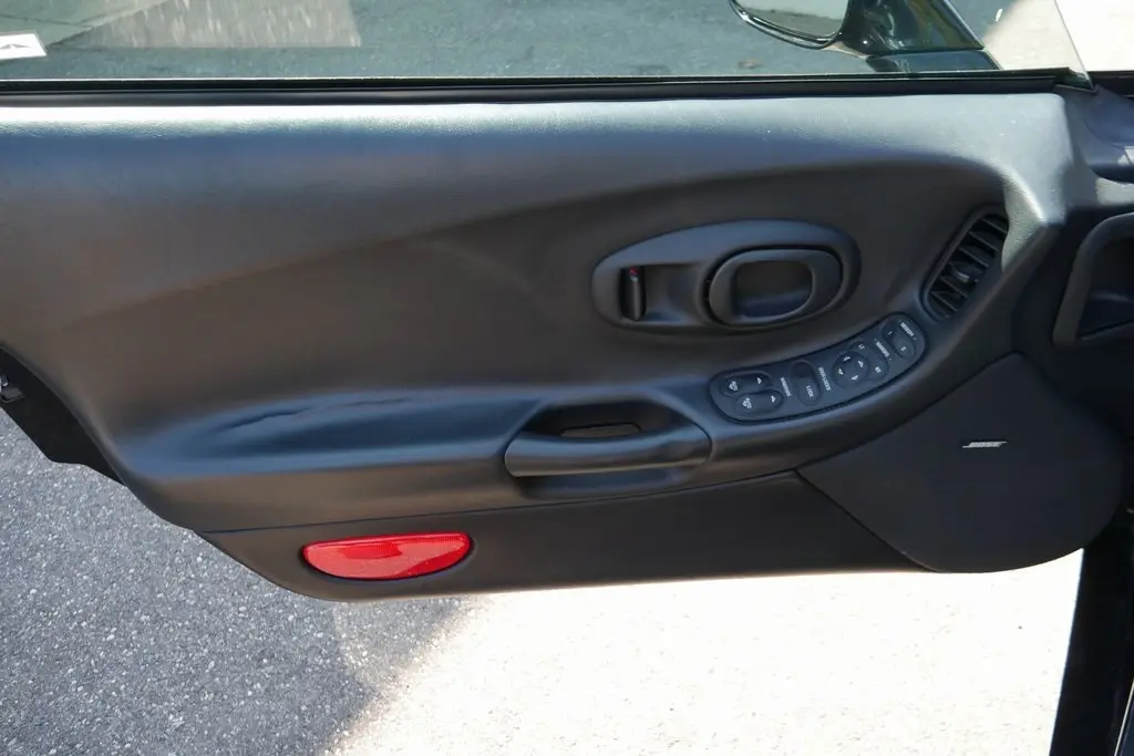 1997 Chevrolet Corvette Base photo 16