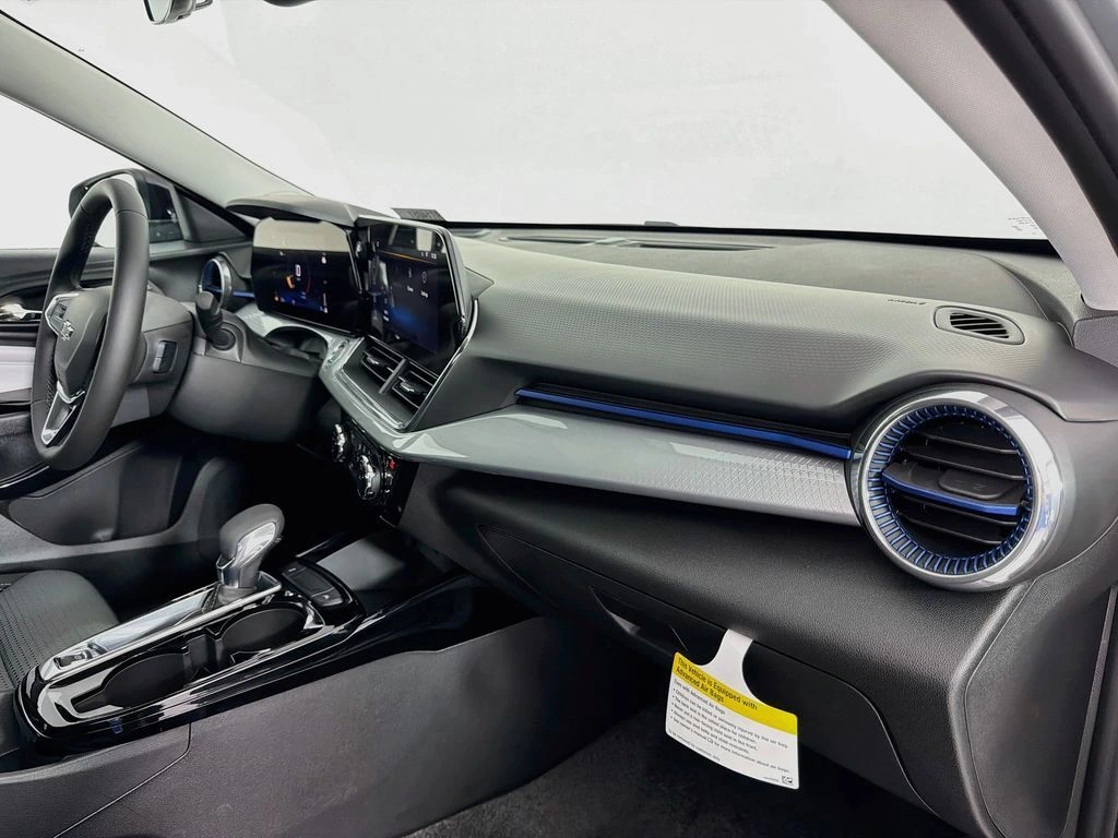 2026 Chevrolet Trax LT - Photo 27