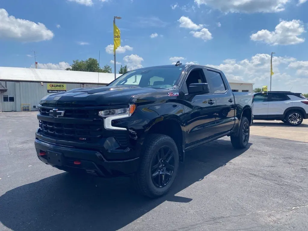 2026 Chevrolet Silverado 1500 LT Trail Boss photo 10