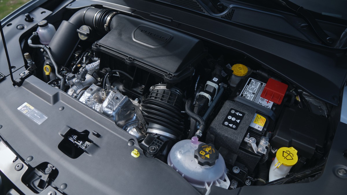 2023 Jeep Compass Interior Engine Bay