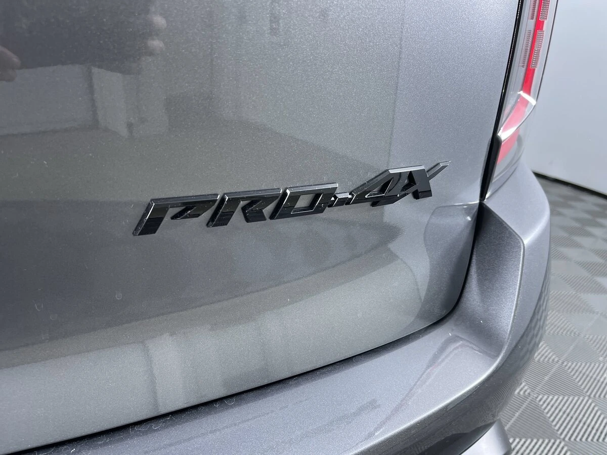 2026 Nissan Armada PRO-4X - Photo 25