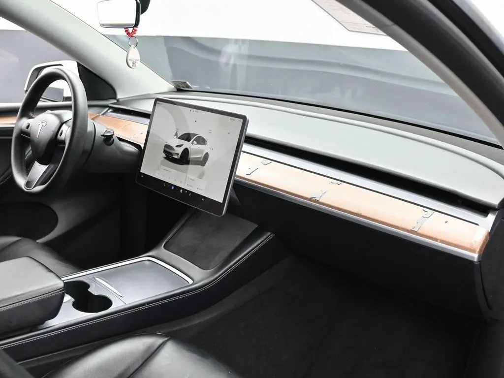 2022 Tesla Model Y Performance photo 29