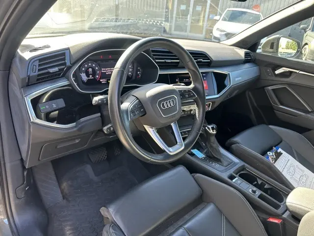 2021 Audi Q3 S line Premium Plus 45 TFSI photo 11