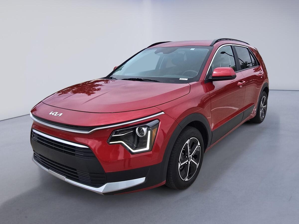 2025 Kia Niro LX