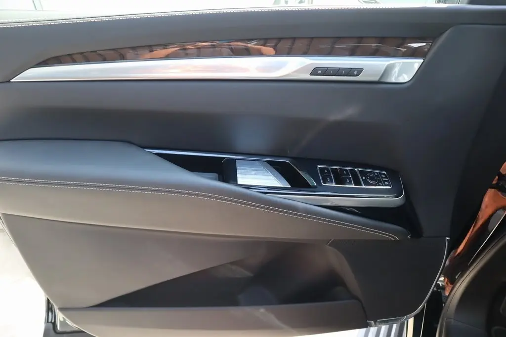 2026 Cadillac Escalade Platinum Sport photo 19