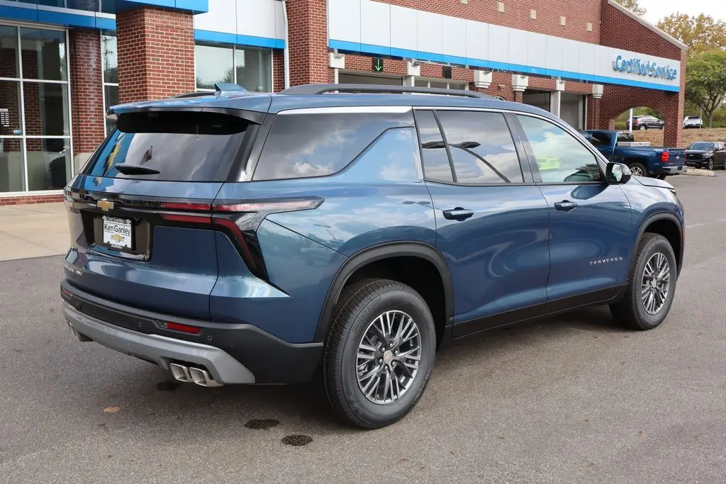 2026 Chevrolet Traverse 2LT photo 29