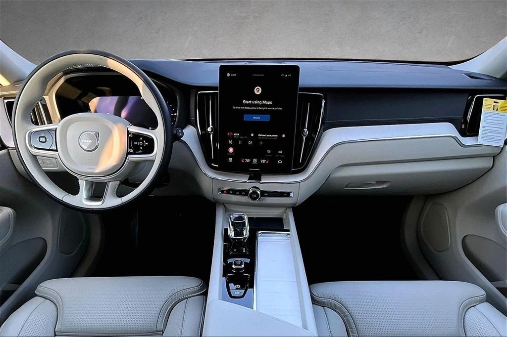 2026 Volvo - image 5