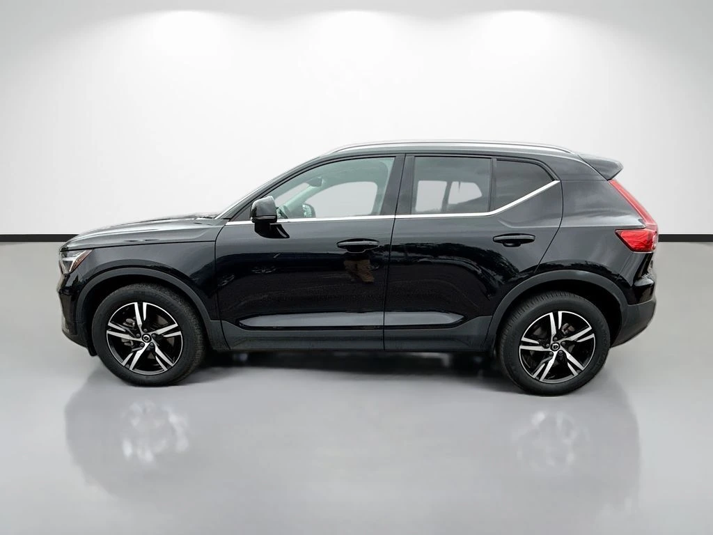 2023 Volvo XC40 Plus - Photo 6