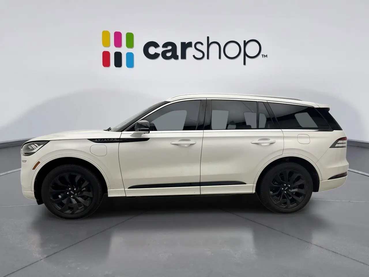 2021 Lincoln Aviator Grand Touring photo 2