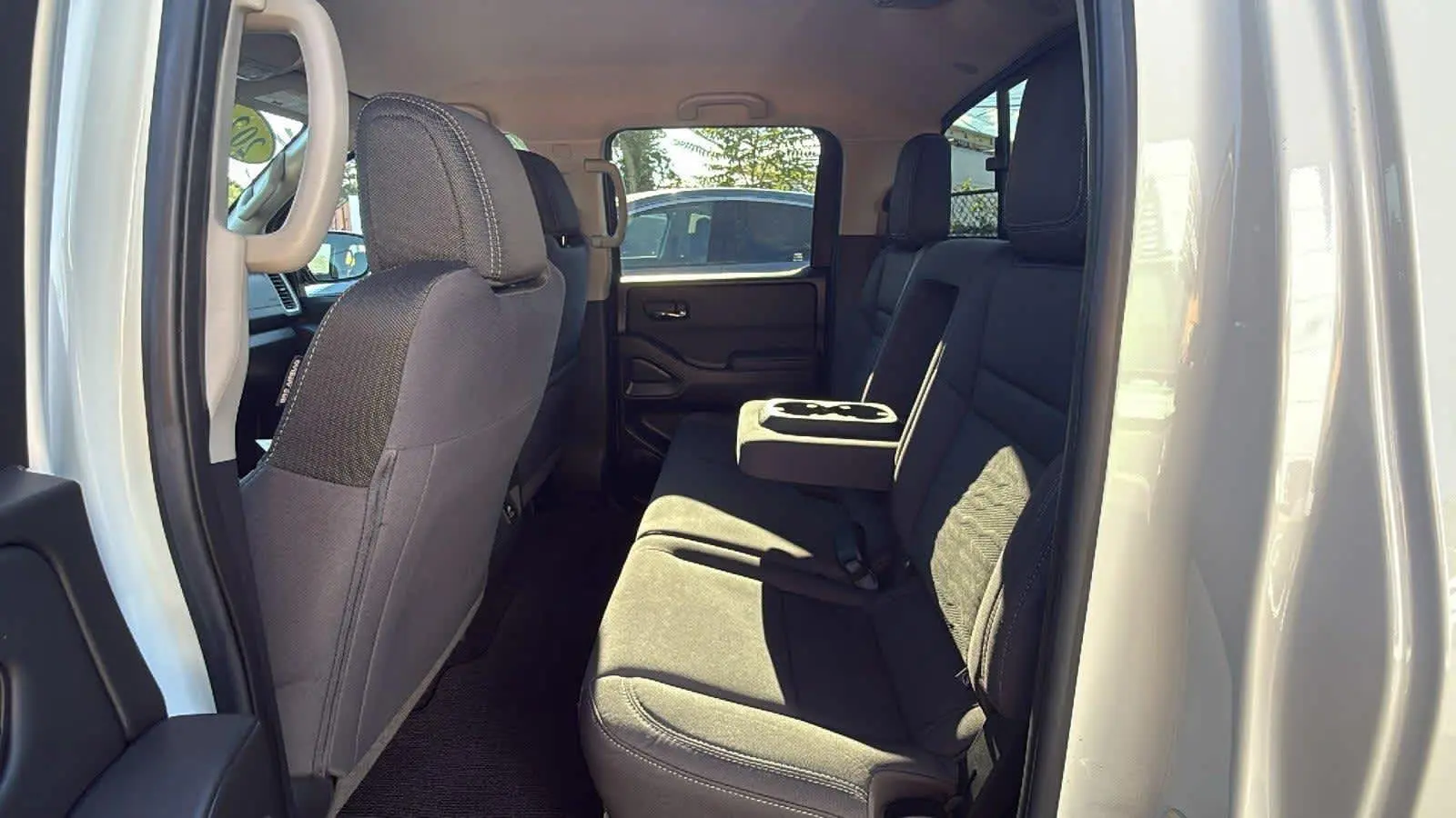 2024 Nissan Frontier SV photo 20