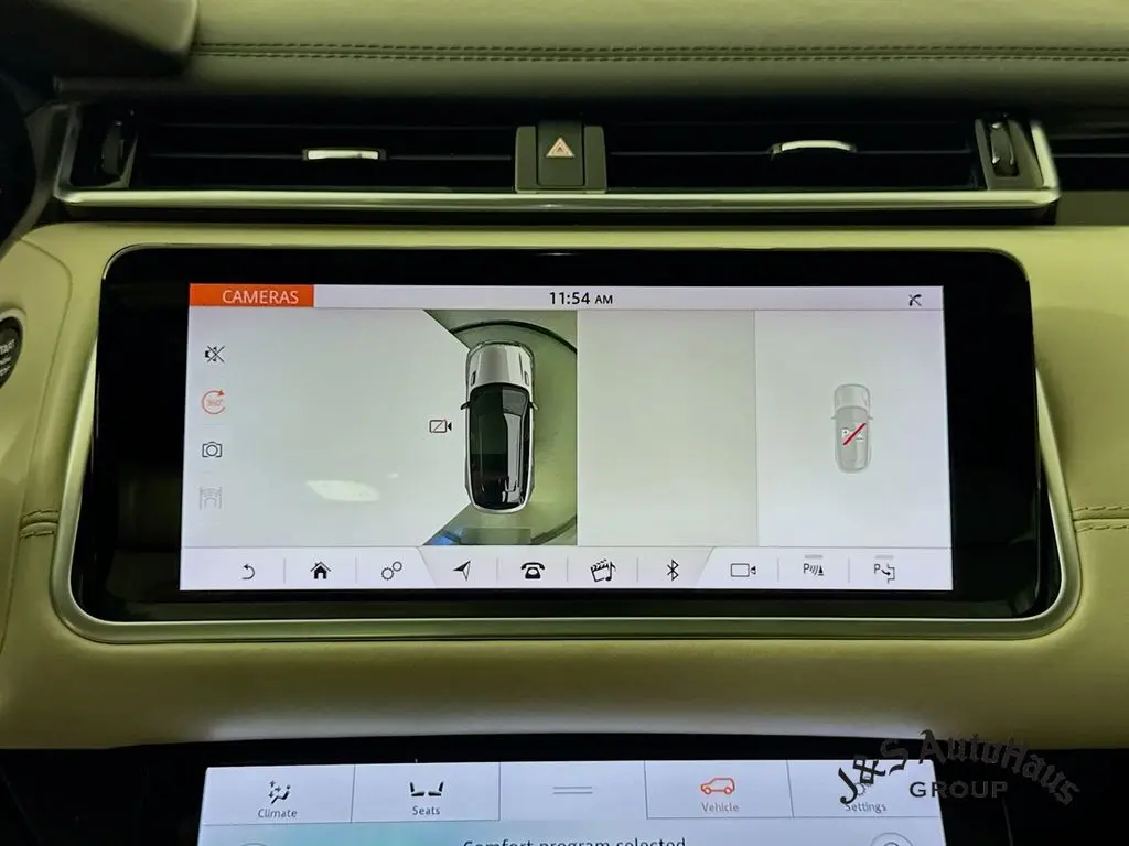 2018 Land Rover Range Rover Velar R-Dynamic HSE photo 17