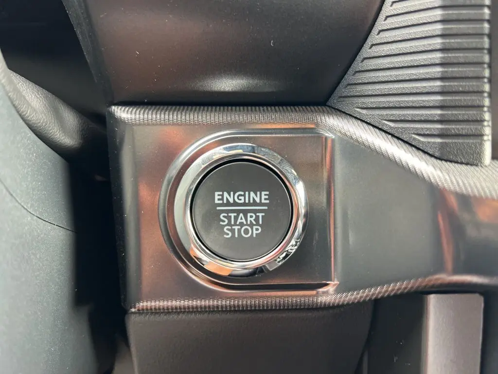 2025 Ford F-150 Lariat photo 20