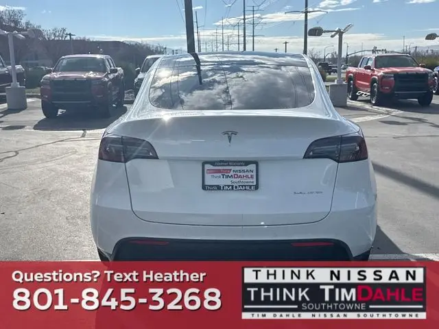2022 Tesla Model Y Long Range photo 4