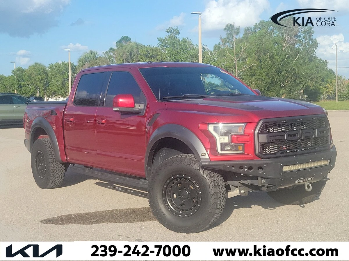 2017 Ford F-150 Raptor 4x4 SuperCrew 5-1/2 Box's photo