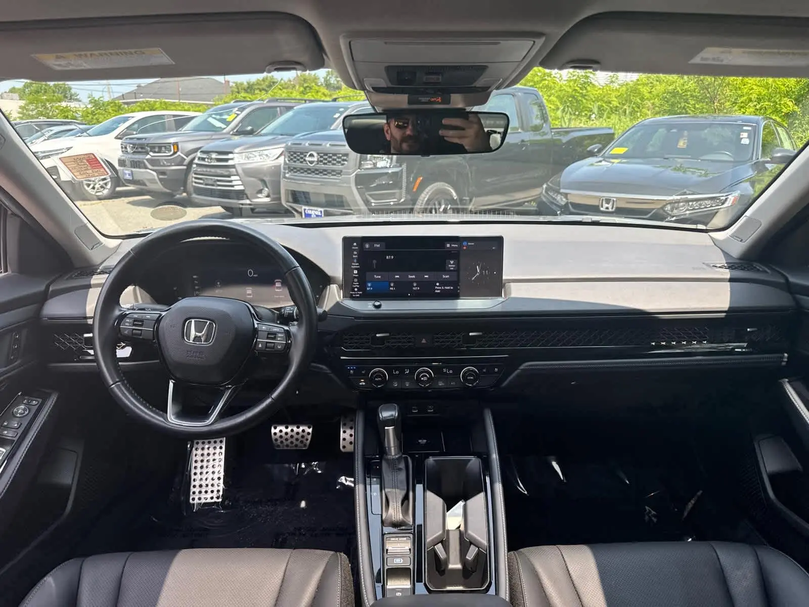 2023 Honda Accord Hybrid Touring photo 27