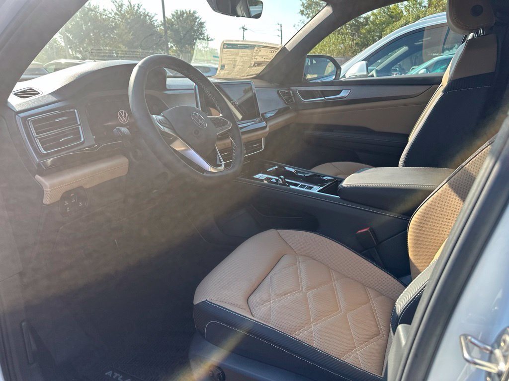 2026 Volkswagen Atlas Cross Sport SE w/Technology