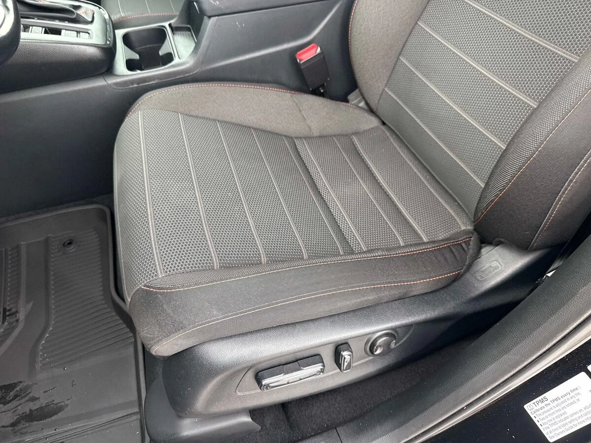 2025 Honda CR-V Sport - Photo 18