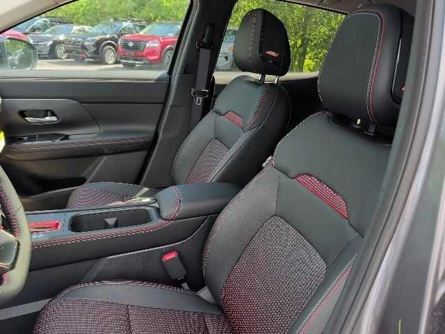 2026 Nissan KICKS SR AWD - Photo 11