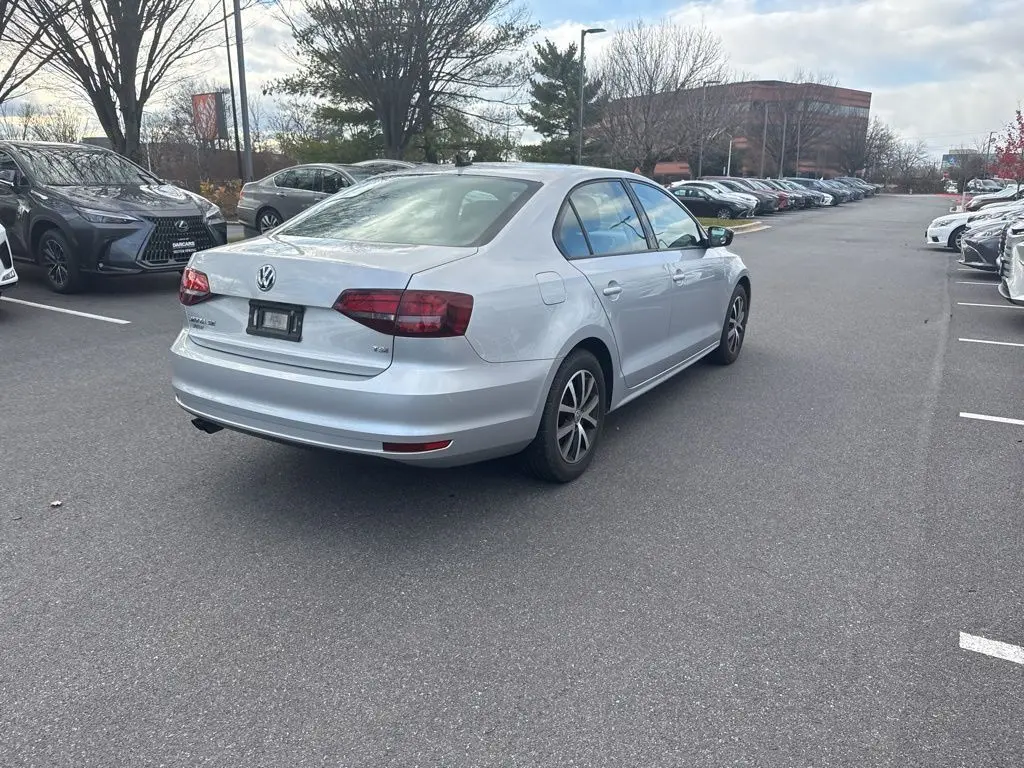 2016 Volkswagen Jetta 1.4T SE photo 3
