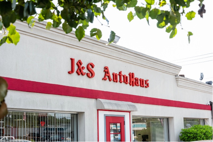 J&S Autohaus, Ewing, New Jersey