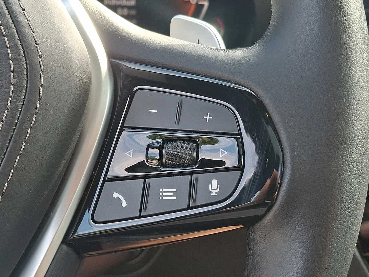2023 BMW 5 Series 540i - Photo 19