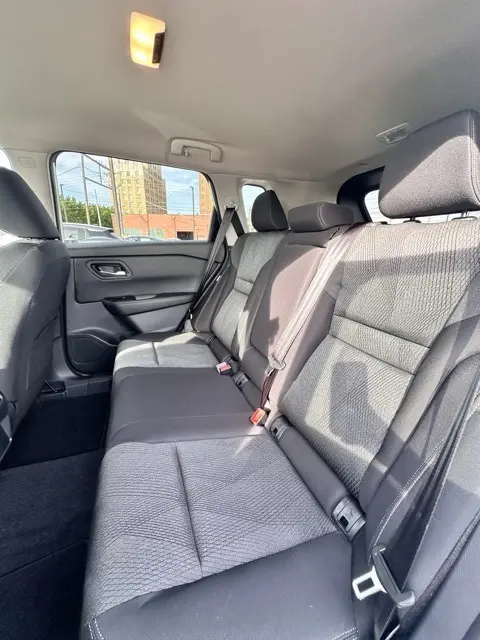 2026 Nissan Rogue SV photo 26