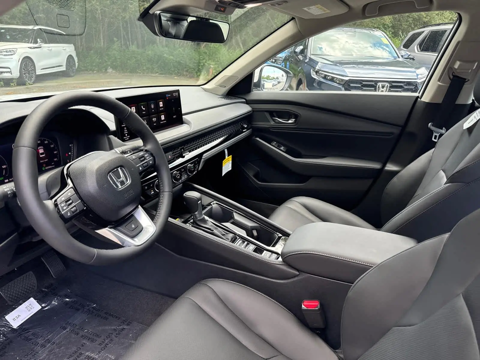 2025 Honda Accord Hybrid Touring photo 12