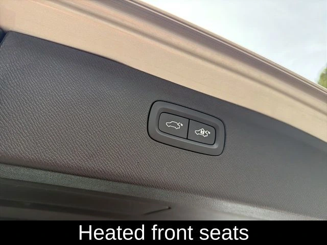 2023 Volvo - image 18