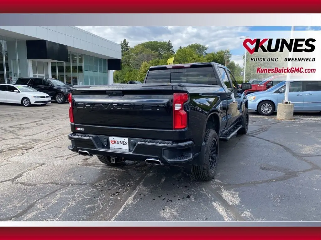 2019 Chevrolet Silverado 1500 LT Trail Boss photo 3