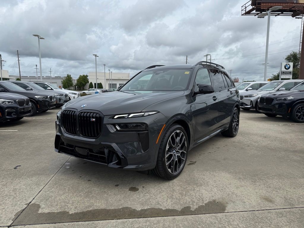 2027 BMW X7 M60i