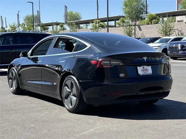 2020 Tesla Model 3 photo 3
