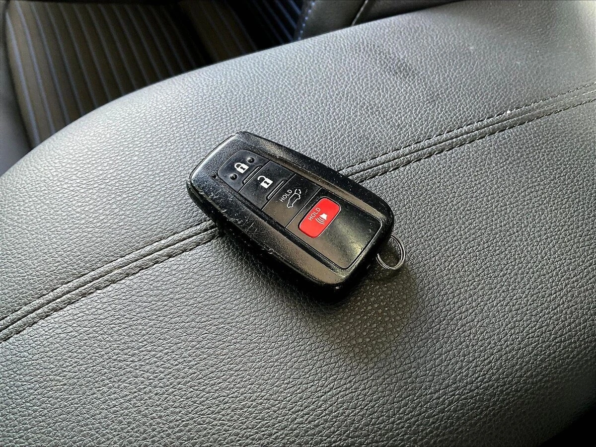2023 Toyota RAV4 XSE - Photo 33