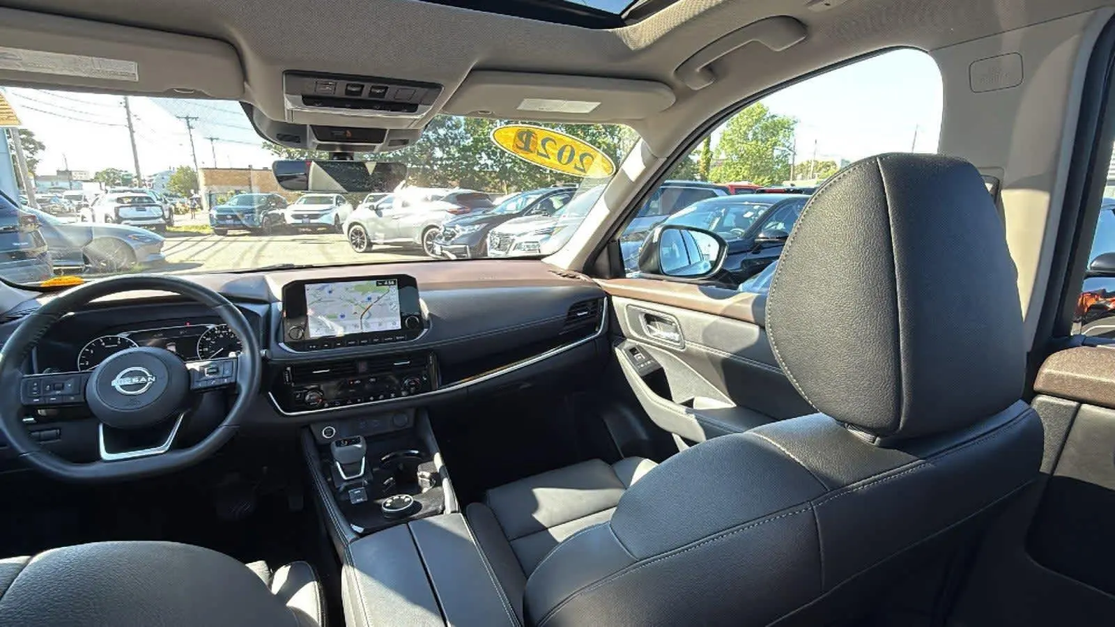 2022 Nissan Rogue SL photo 21
