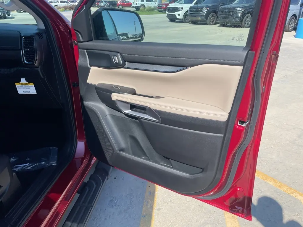 2025 Ford Ranger Lariat photo 23