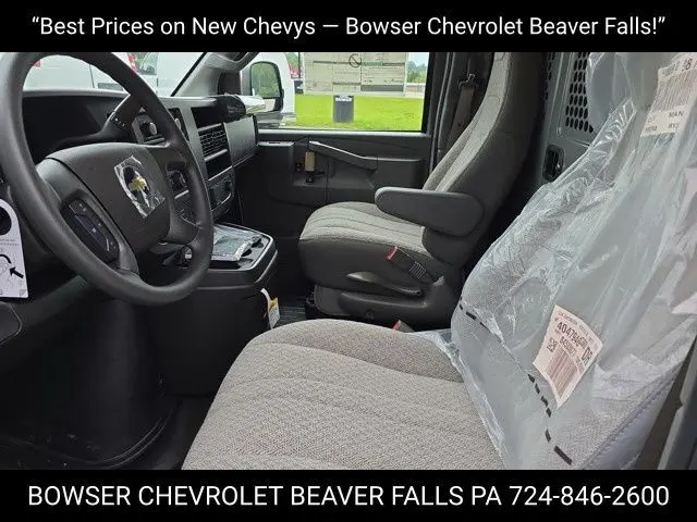 2025 Chevrolet Express 2500 Work Van Cargo photo 3