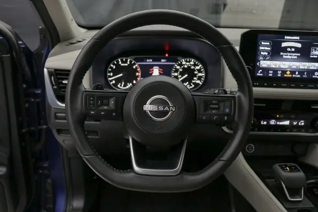 2023 Nissan Rogue SL photo 23