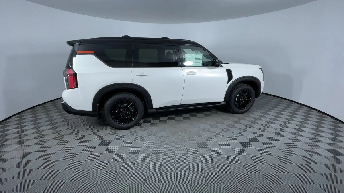2026 Nissan Armada PRO-4X - Photo 9