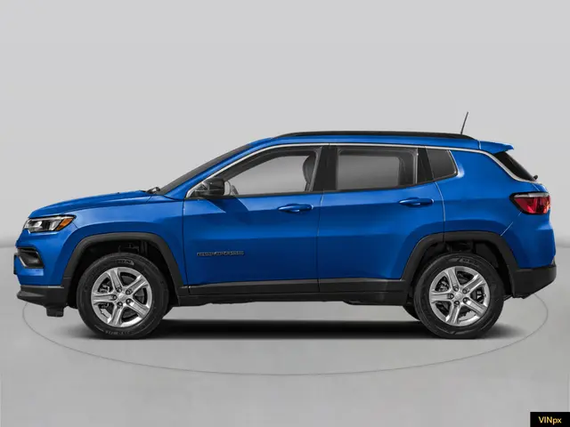 2026 Jeep Compass Latitude photo 3