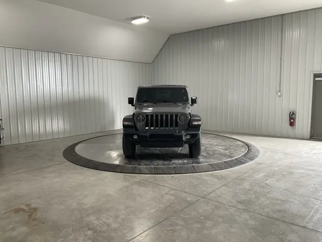 Used 2018 Jeep All-New Wrangler Unlimited Sport S with VIN 1C4HJXDG2JW273908 for sale in Roanoke, IN