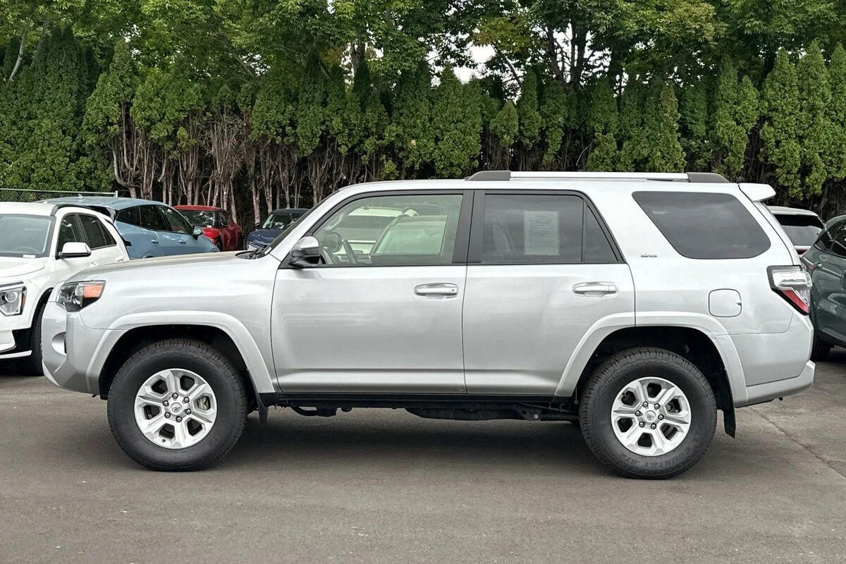 2024 Toyota 4Runner SR5 - Photo 7