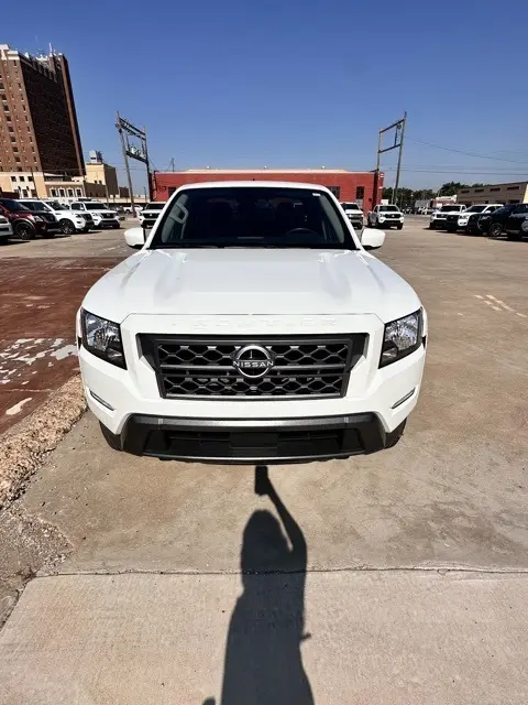 Used 2023 Nissan Frontier SV with VIN 1N6ED1FK5PN631569 for sale in Enid, OK