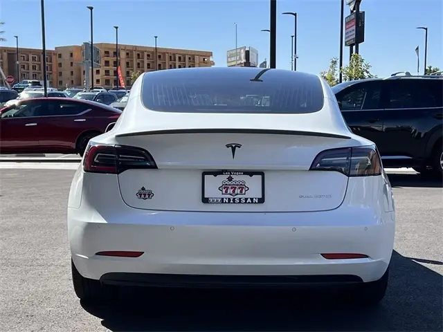 2019 Tesla Model 3 Long Range photo 4