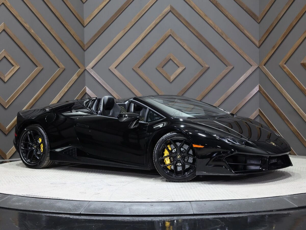 2018 Lamborghini Huracan LP 580-2 Spyder's photo