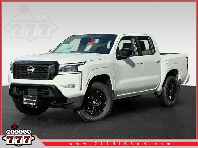 2023 Nissan Frontier SV's photo