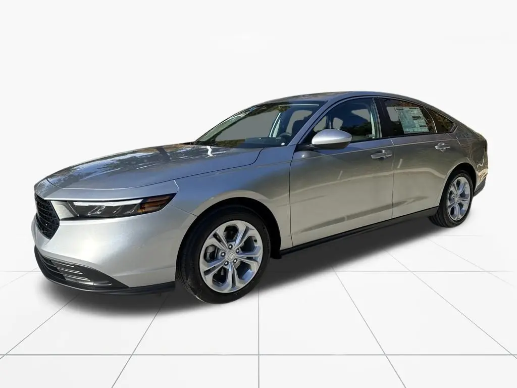 2025 Honda Accord LX photo 3