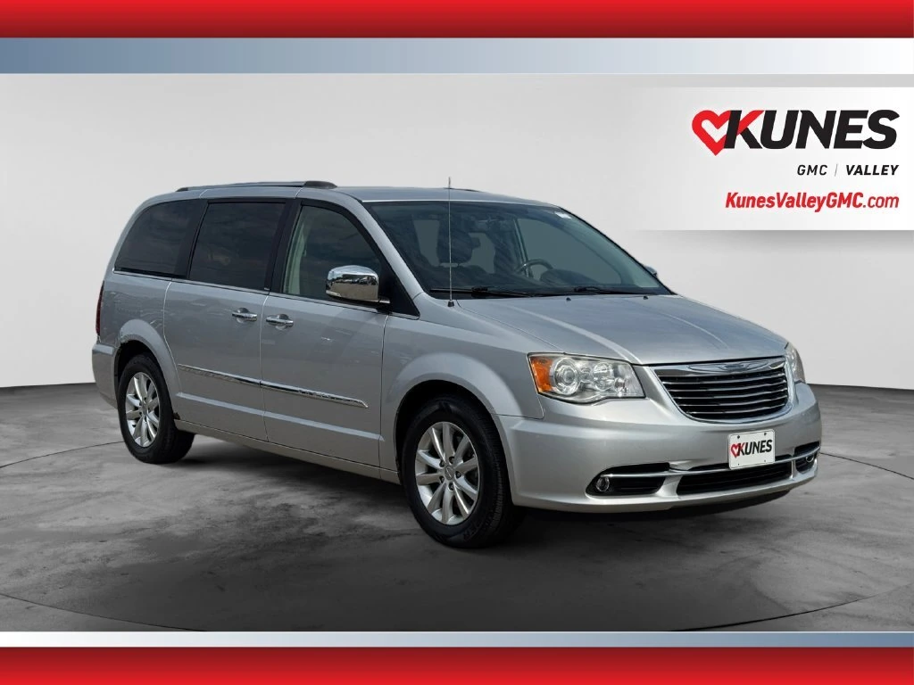 2012 Chrysler Town & Country