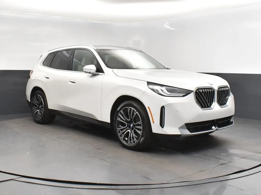 2026 BMW X3 30's photo