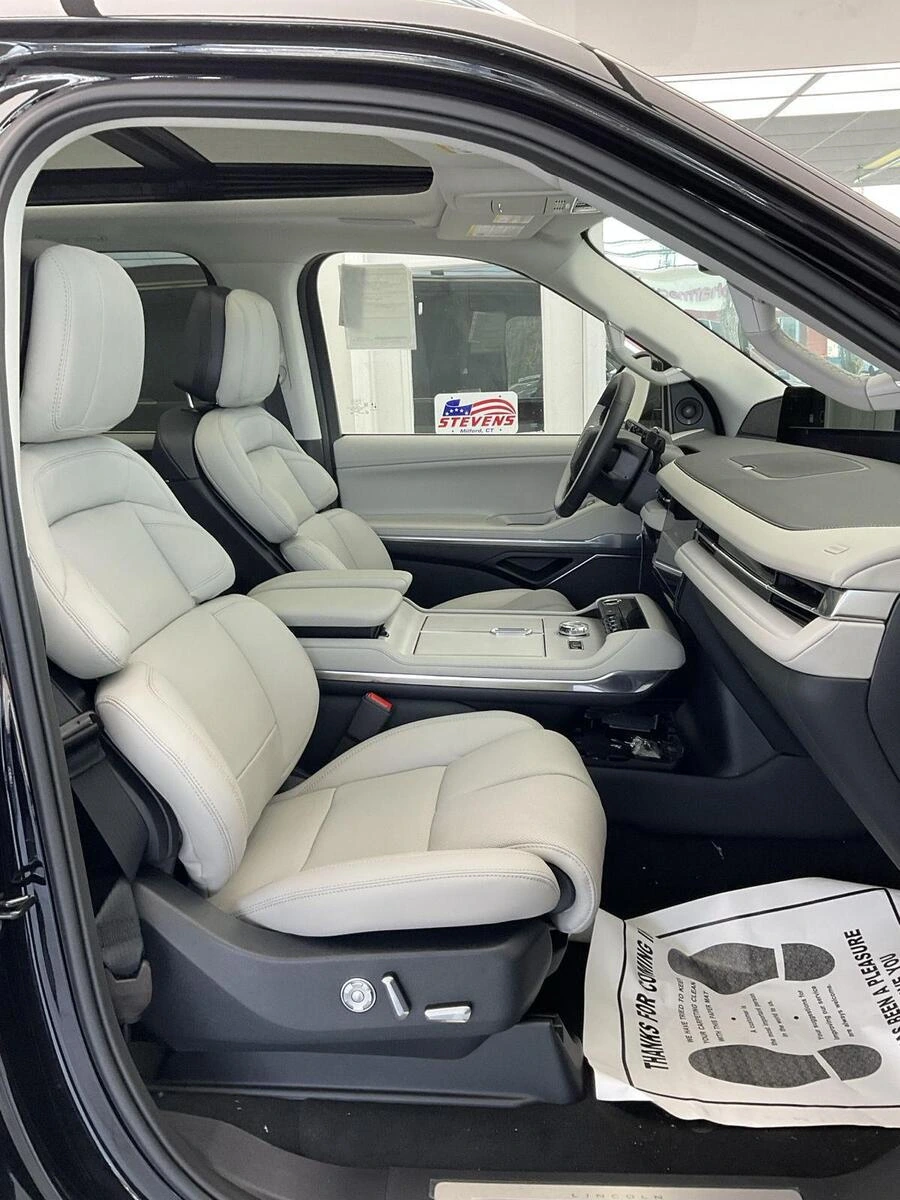 2026 Lincoln Navigator Reserve - Photo 12