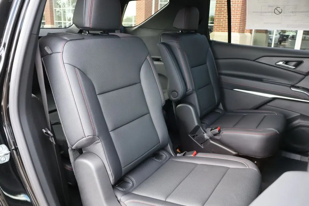 2026 Chevrolet Traverse Z71 photo 45
