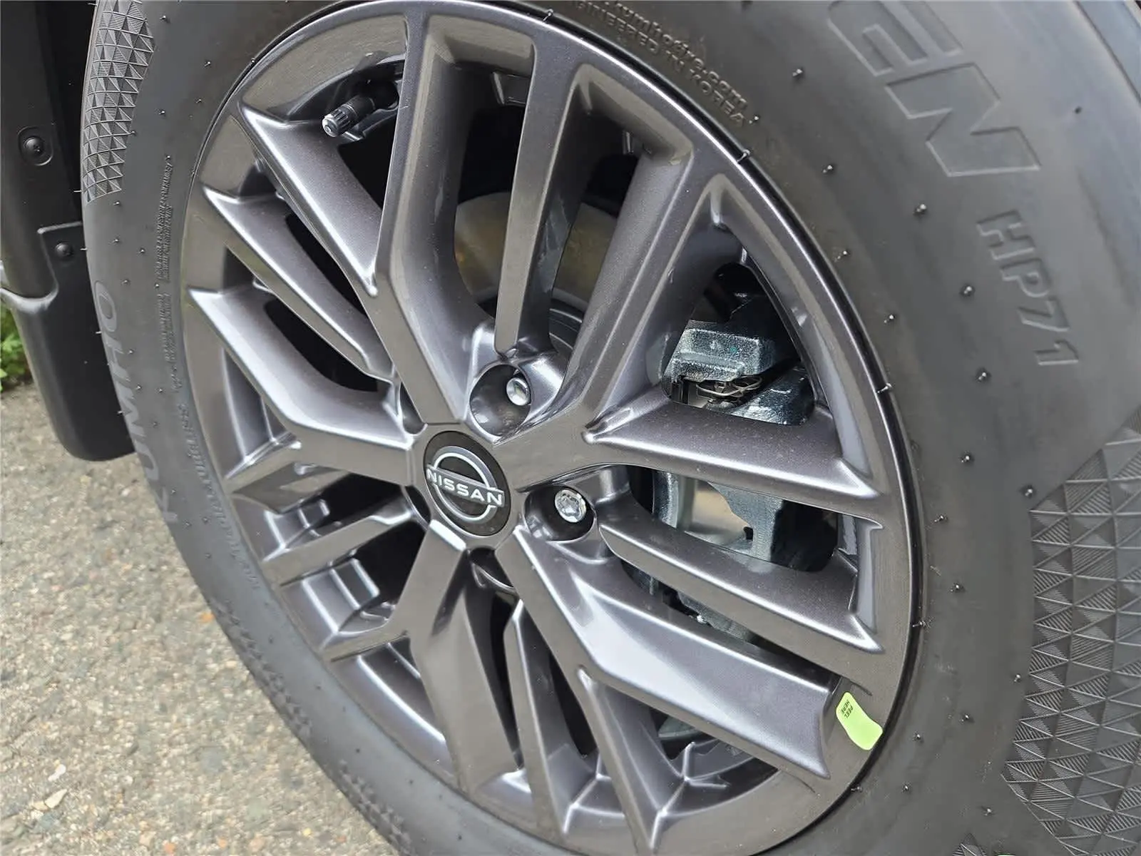 2026 Nissan Rogue S photo 4